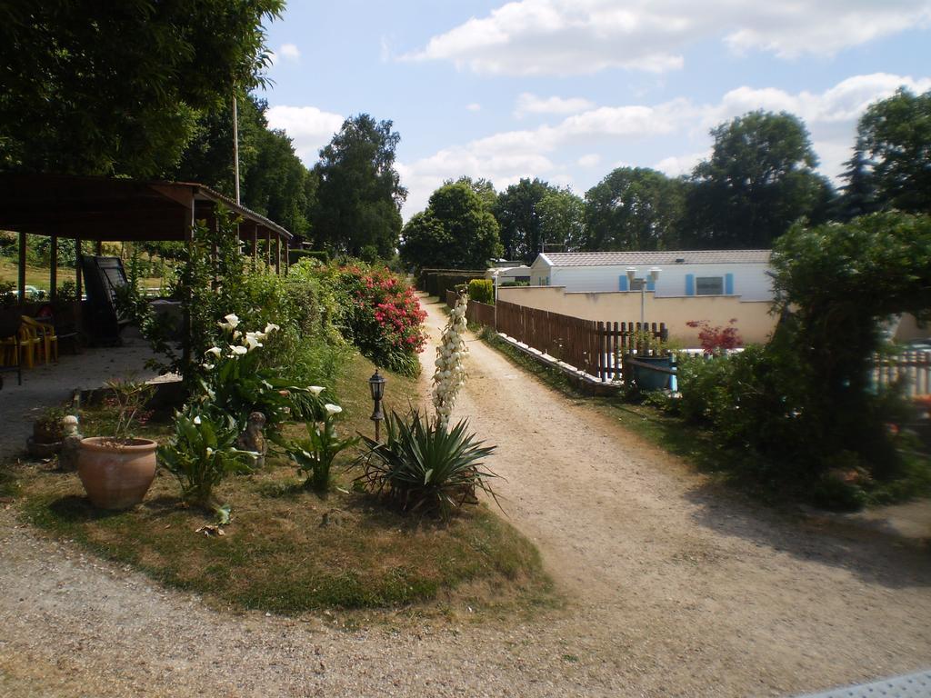 Camping Le Bois Jahan Brunelles المظهر الخارجي الصورة
